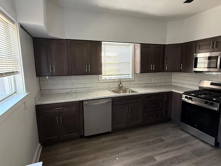 4937 Walnut St #1 — Photo 12
