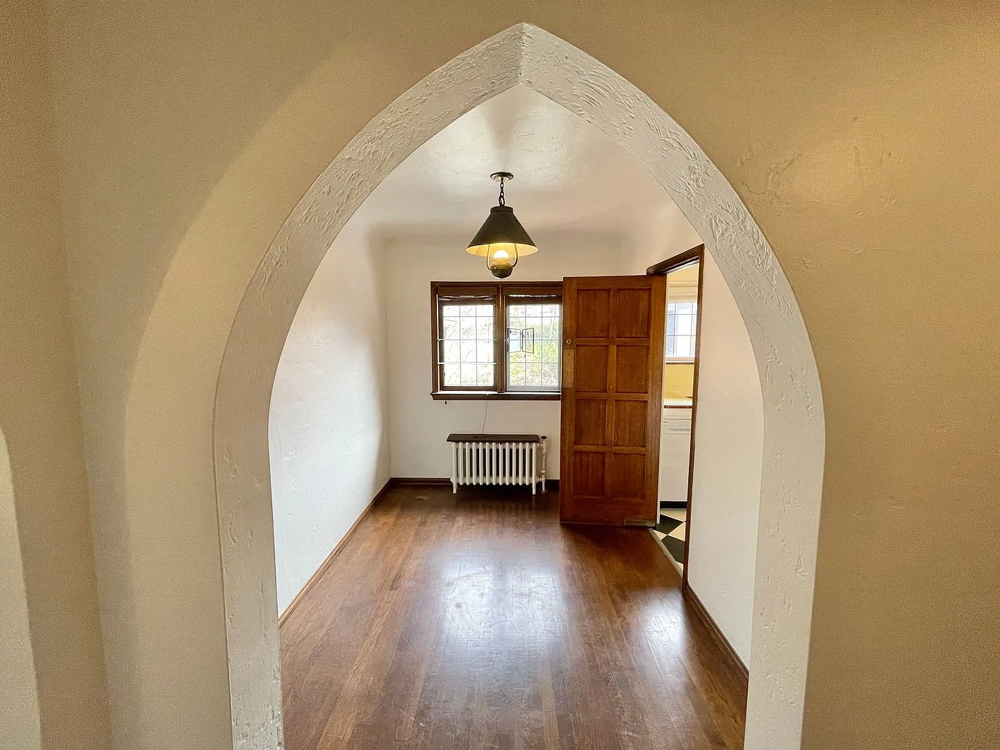 Ten-O-Five Anhalt Apartments — Photo 4