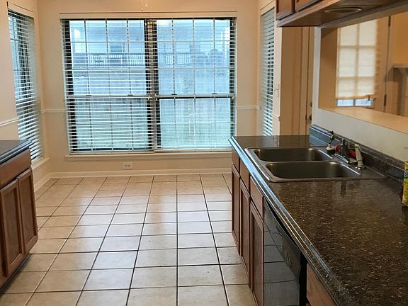 2nd image of 2814 Sea Ledge Dr