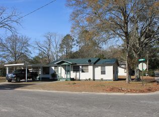 105 Avalon St, Alma, GA 31510