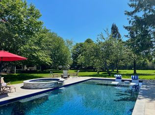 69 Wild Goose Ln, Water Mill, NY 11976