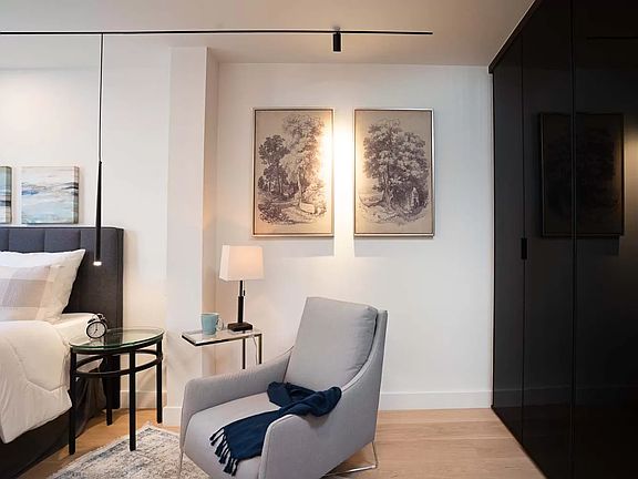 3rd image of 394 Kosciuszko St #3