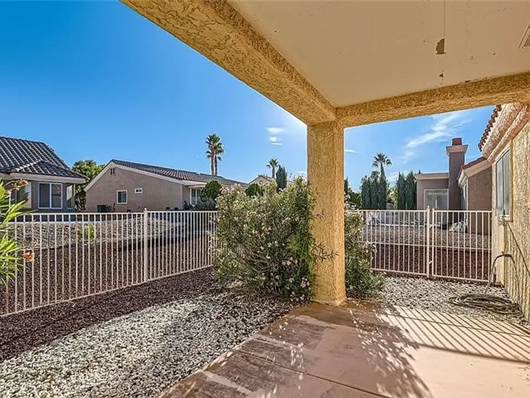 8729 Pennystone Ave — Photo 22