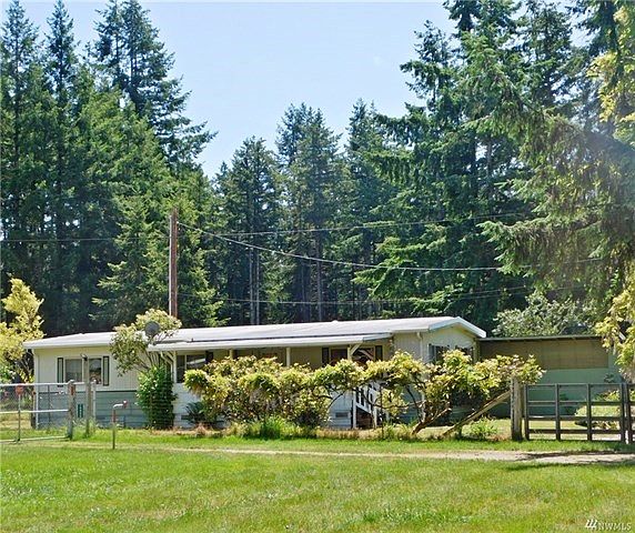 So many possibilities with this little hidden gem.