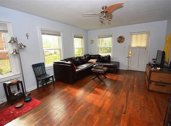 3rd image of 1447 S Meridian St