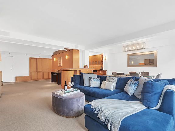 2nd image of 799 Park Ave APT 13B