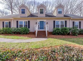 1903 Basset Trl, Greensboro, NC 27410