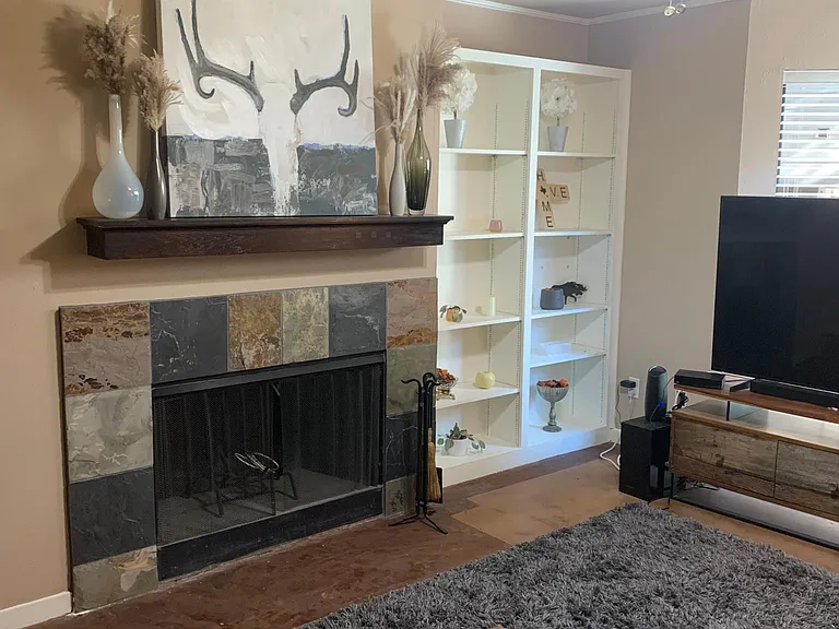 1510 W North Loop Blvd #712 — Photo 3