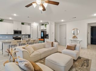 637 Hutchinson Ln, Lewisville, TX 75077