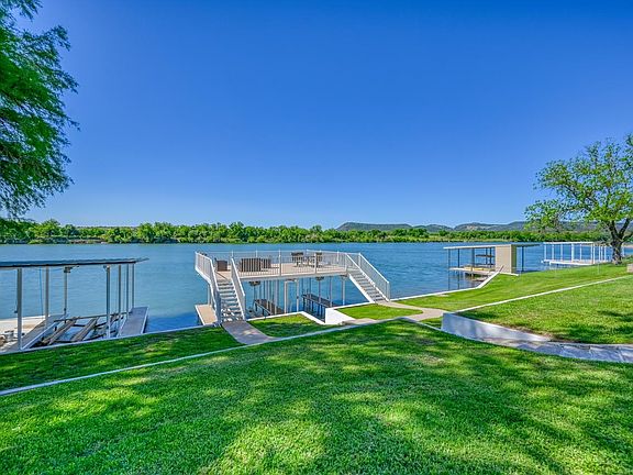 4th image of 3120 RIVER OAKS