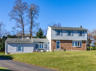 34 Pebble Rd, Wethersfield, CT 06109