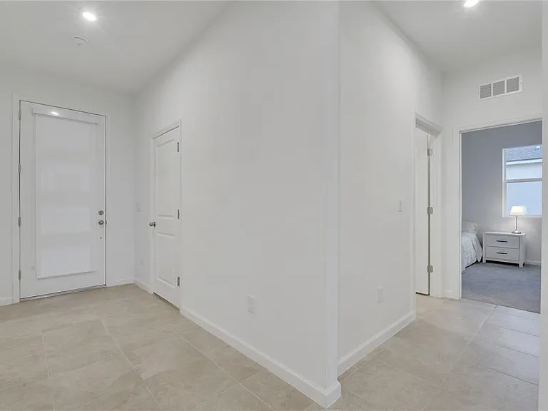 1098 Boardwalk Pl — Photo 17