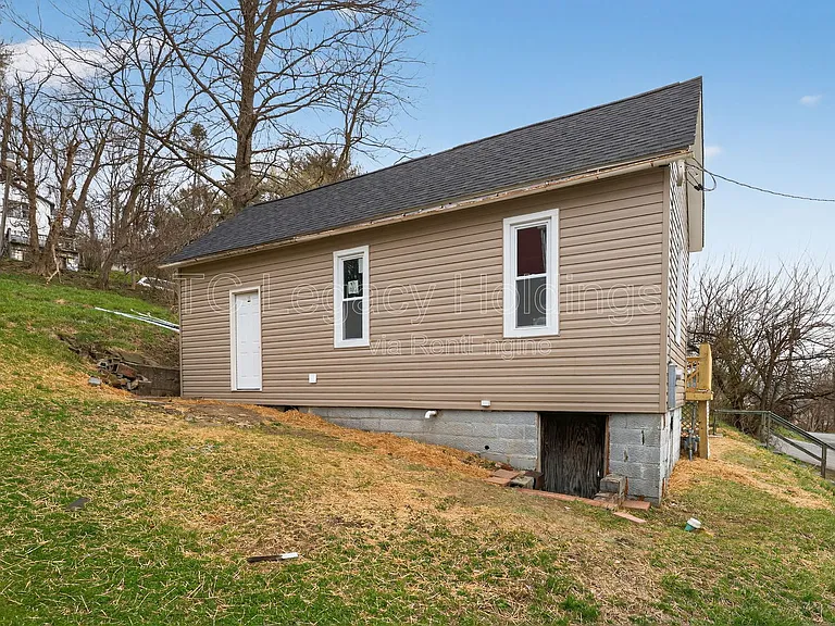 281 View Ave — Photo 4