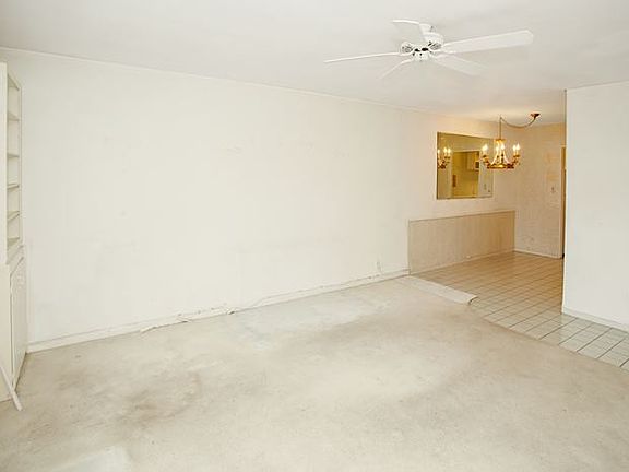 2nd image of 294 Bay 19th Ave #B