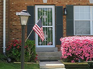 2829 Bowes Ln, Woodbridge, VA 22193