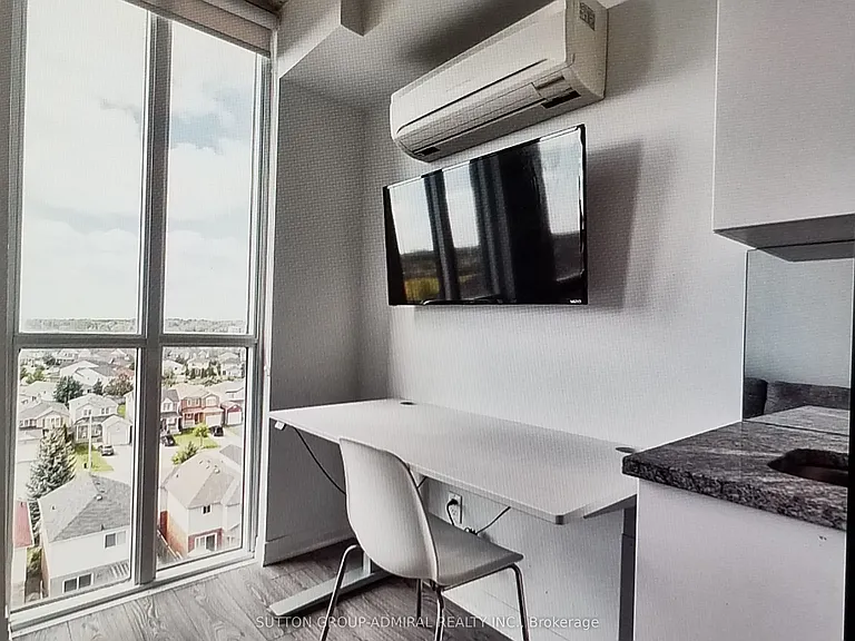 1900 Simcoe St N #511 — Photo 11