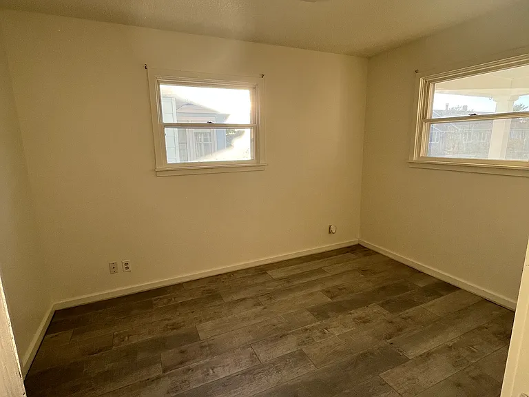 215 Platte St — Photo 3