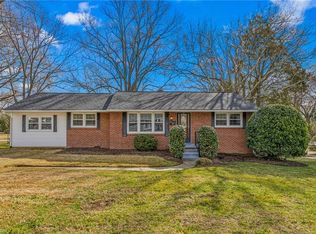 203 Oakgrove Dr, Graham, NC 27253
