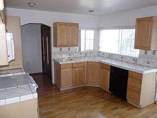2nd image of 2190 Crestmoor Dr