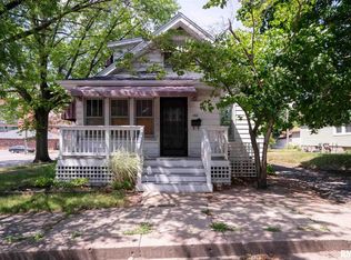 1401 Center St, Pekin, IL 61554
