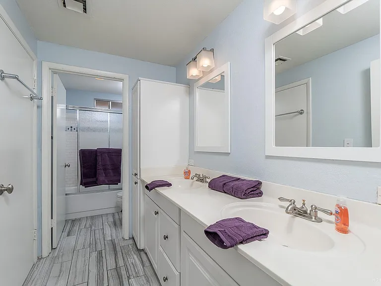 7628 E Camelback Rd — Photo 1