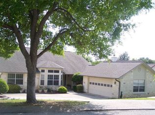 160 Saint Andrews Loop, Kerrville, TX 78028