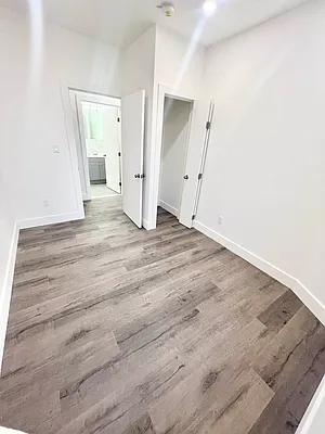 Rented by Delmark Realty LLC | media 22