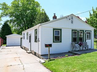 N69W5819 Bridge Rd, Cedarburg, WI 53012