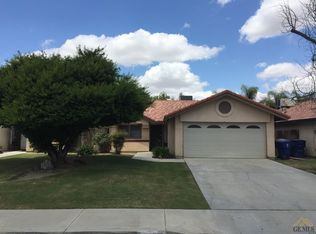 9900 Cimarron Trails Dr, Bakersfield, CA