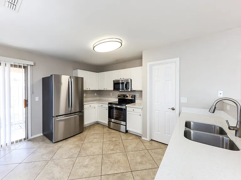 11807 W Ester Dr — Photo 9
