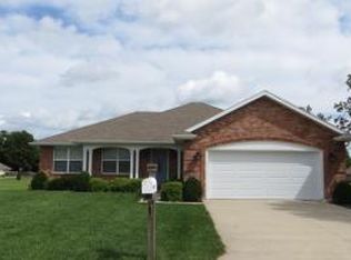 3762 Redwood Dr, Mexico, MO 65265