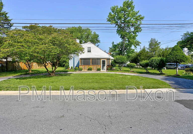 330 Compton Ave — Photo 8