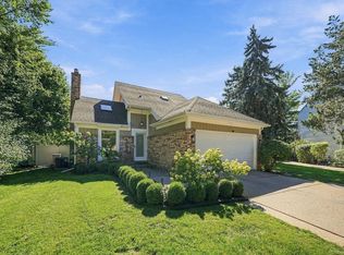 1699 Hanley Ct, Birmingham, MI 48009