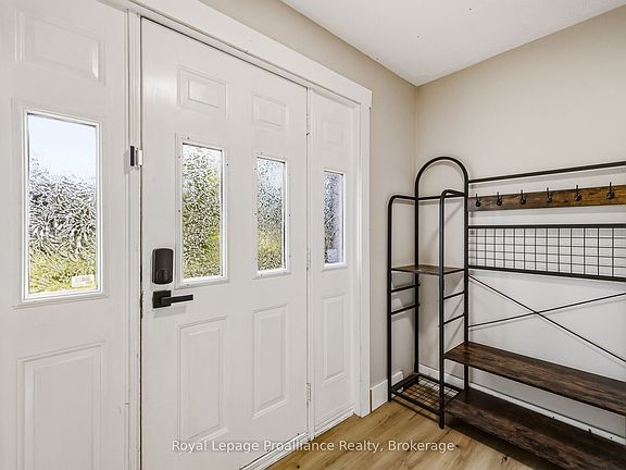5th image of 464 Brimley Rd S