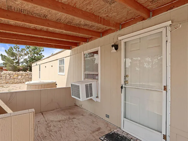 505 Ricky Zelt Dr — Photo 4