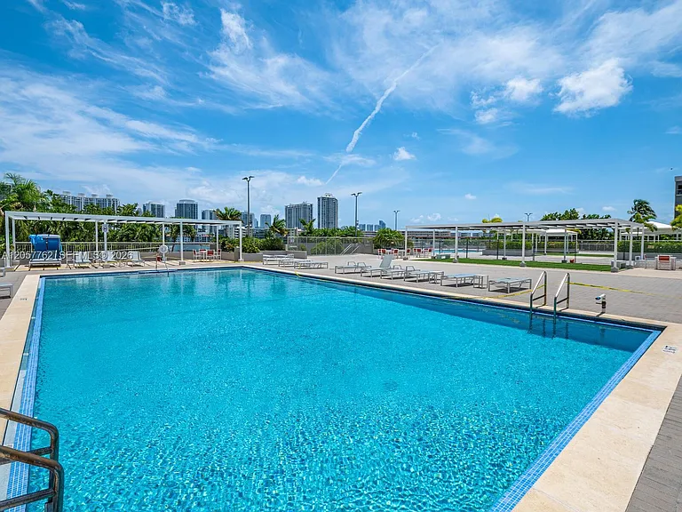 18071 Biscayne Blvd #603 — Photo 28