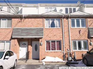 37 Madan Ct, Staten Island, NY 10314