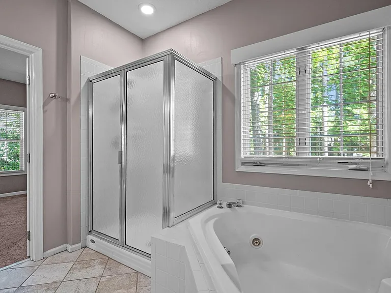 2400 Buckwater Ct — Photo 20