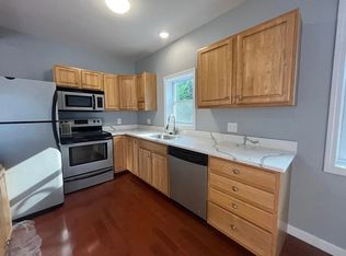 11 Avon Pl, Haverhill, MA 01832