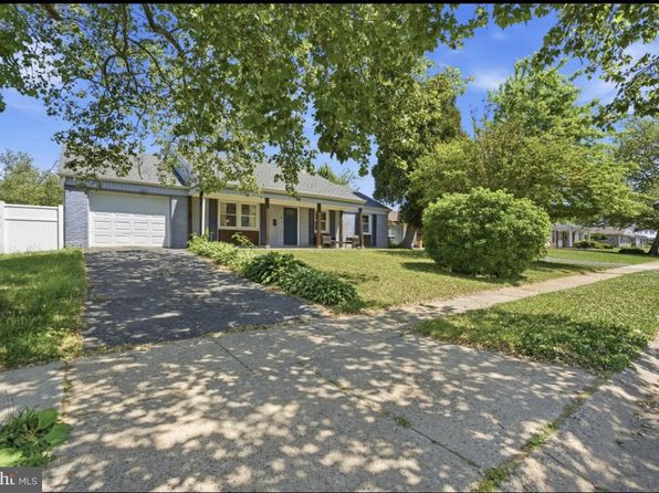 19 Earnshaw Ln