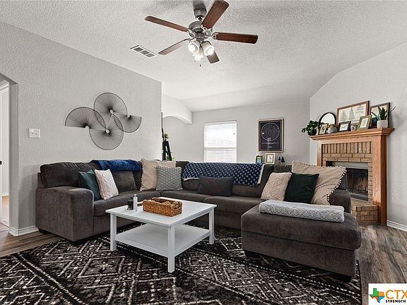 3rd image of 6201 Brushy Creek Dr
