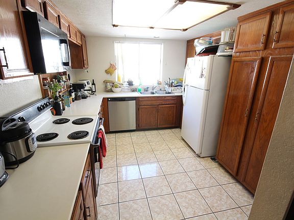 5th image of 4058 Mahaila Ave Unit D