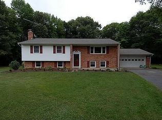 9265 East Ct, White Plains, MD 20695