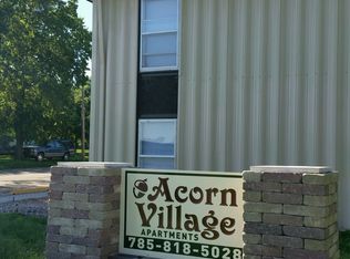 918 E 7th St APT 1, Concordia, KS 66901