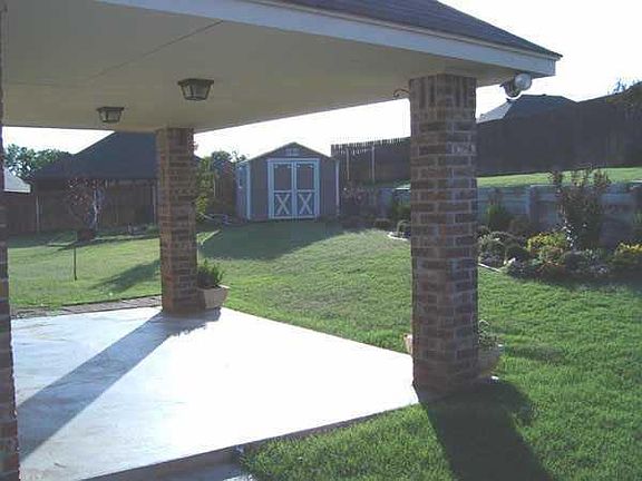 2nd image of 935 Blackjack Ln