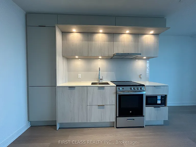448 Burnhamthorpe Rd W #6509 — Photo 9