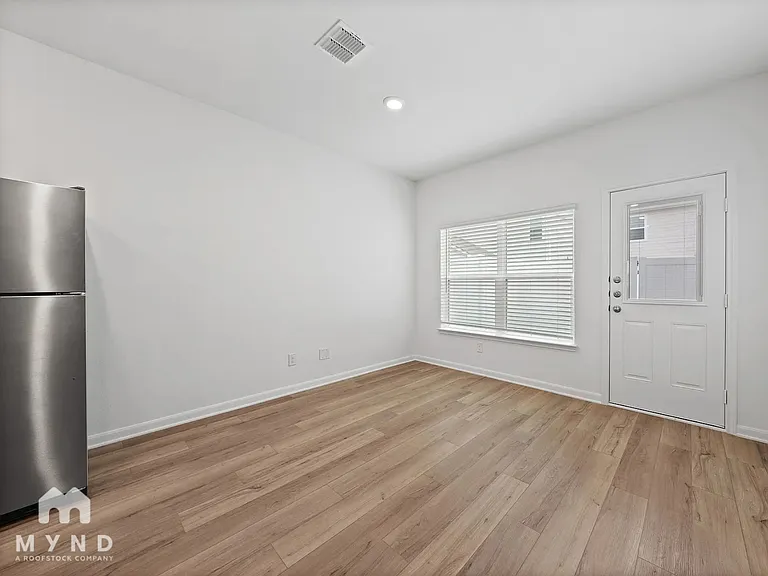 10853 Quinn Ct — Photo 9
