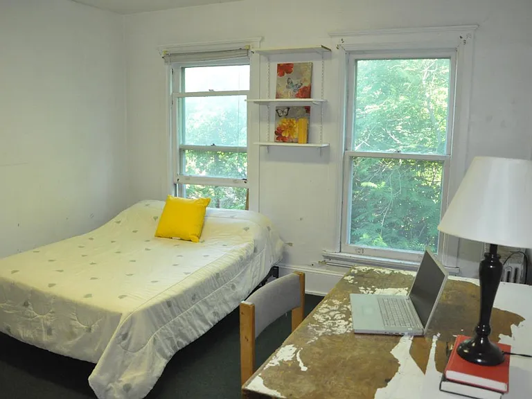 118 Ferris Pl #2 — Photo 3