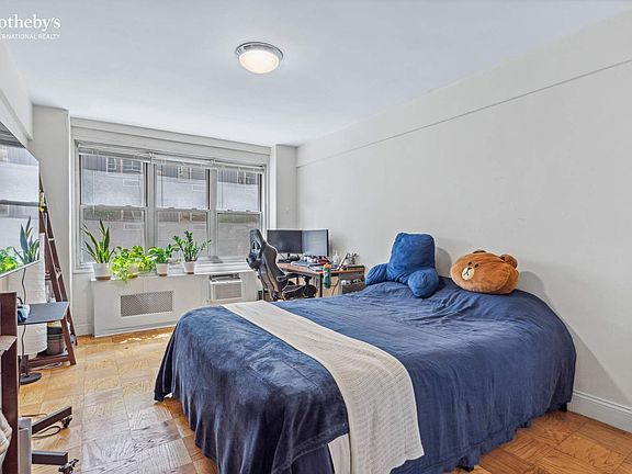 5th image of 141 E 55th St APT 3E