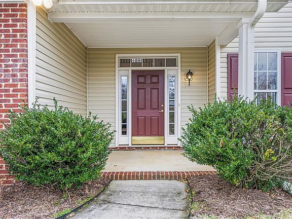 4th image of 802 Croftwood Dr